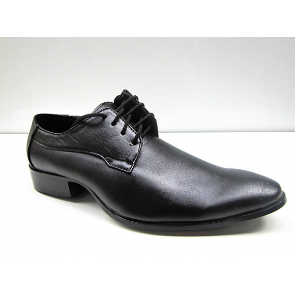 Chaussure homme en cuir synthétique réf 1217 8, 90 € ht/unité