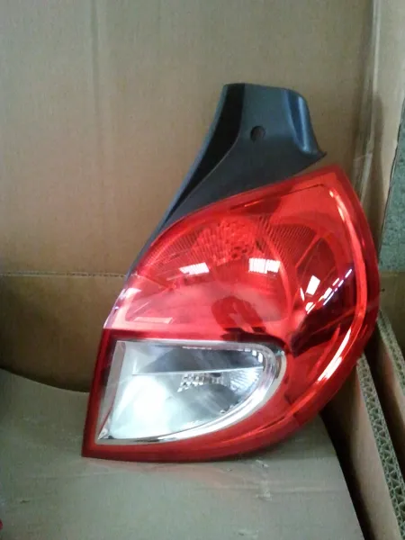 Lot de feu arriere d'origine Clio III