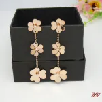 LIQUIDATION: BIJOUX EN VENTE
