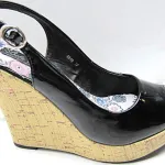 Sandales compensées ref 5831 6.9€ ht 