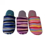 Chaussons à rayures multicolores