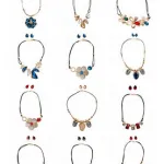 Parure chic décorée de perles dorées et pierres
