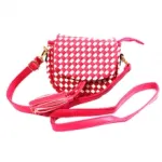 Sac à bandoulière bicolore tressé avec pompons
