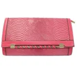Pochette reptile très glamour