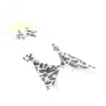 Parure tendance en cotte de mailles avec un cristal sur le pendentif