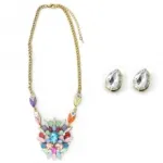 Parure sertie de pierres