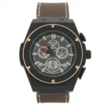 Montre homme à quatre compteurs et trois boutons de réglage