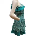 Robe à pois avec épaule romaine à volants