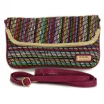 Pochette ethnique avec bordure dorée