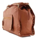 Sac à main décoré de clous 