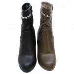 Bottines matelassées avec chaîne dorée