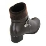 Bottines femme bordées de fourrures