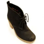 Bottines à talon avec lacet