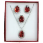 Coffert cadeau parure ornée de pierres facettées pour femme
