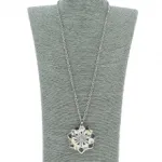 Sautoir en maille forçat avec pendentif fantaisie