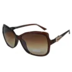 Lunettes de soleil femme avec détail argenté sur les branches